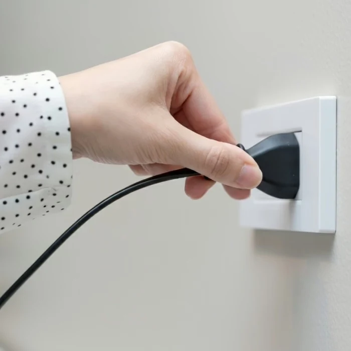 Coolizi climatiseur portable Plug and Play branché sur prise électrique